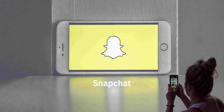 Snapchat India, social media revenue, advertising growth, AR technology, Indian digital market